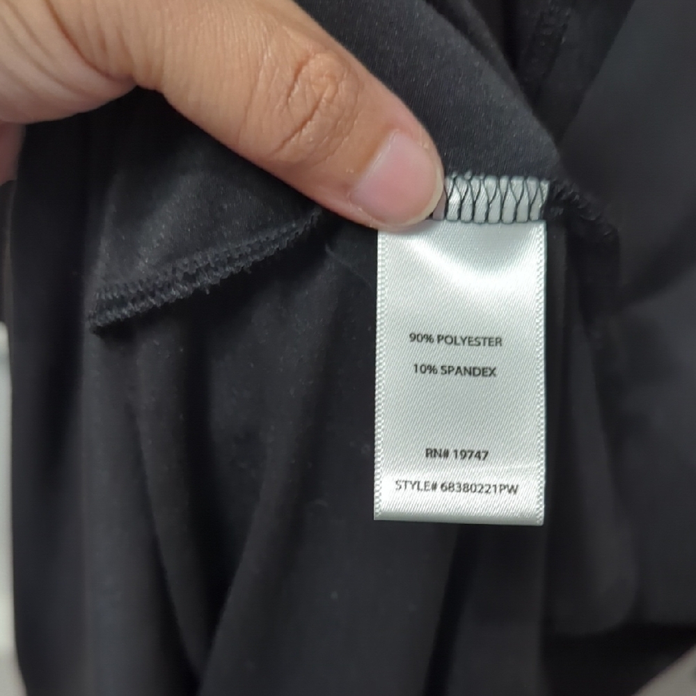 The Pioneer Woman Black Garment - Picture 3 of 4